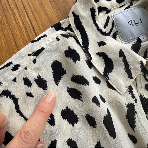 RAILS Whitney Print Shirt | Ivory Animal Mix | Button Down | Size Small | Flawed - Picture 6 of 7
